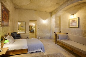 Design Cave Hotel