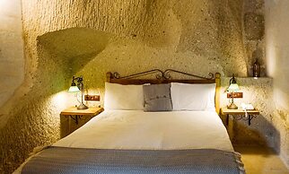 Design Cave Hotel