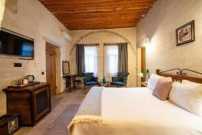 Design Cave Hotel