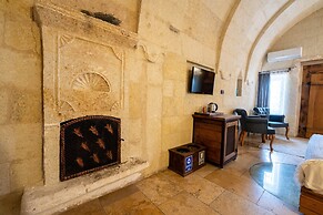 Design Cave Hotel