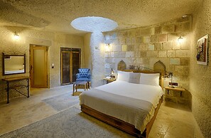 Design Cave Hotel