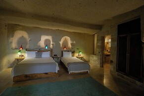 Design Cave Hotel