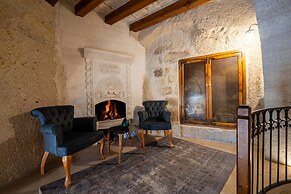 Design Cave Hotel