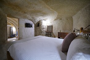 Design Cave Hotel