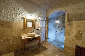 Design Cave Hotel
