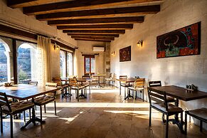 Design Cave Hotel