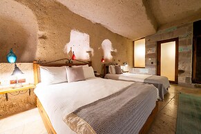 Design Cave Hotel