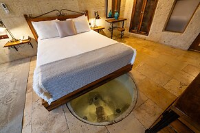 Design Cave Hotel