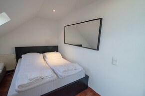 Sunny Penthouse in City Center