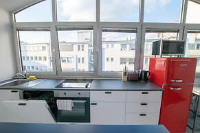 Sunny Penthouse in City Center