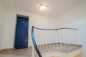 Sunny Penthouse in City Center