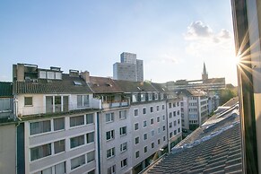 Sunny Penthouse in City Center