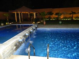 Villa Rabat Pool And Tennis