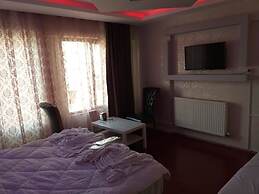 Blue Tower Suit Hotel