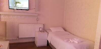 Blue Tower Suit Hotel