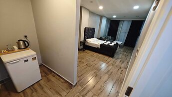 Plus Park Suite & Hotel
