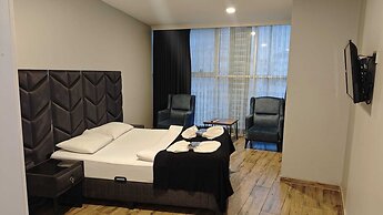 Plus Park Suite & Hotel