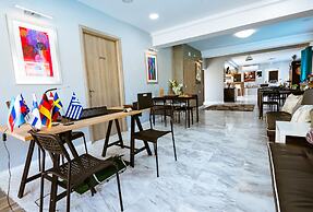 Gregory Comfort Hotel