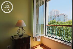 Cascais Estoril Apartment Near the Beach