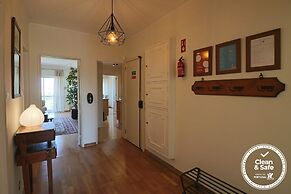 Cascais Estoril Apartment Near the Beach