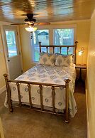 Riverside Inn and Cottages