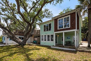 Riverside Inn and Cottages