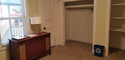 Riverside Inn and Cottages