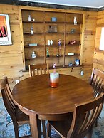 Riverside Inn and Cottages