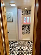 Riverside Inn and Cottages