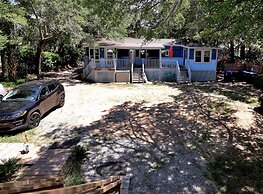 Riverside Inn and Cottages