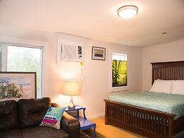 Riverside Inn and Cottages