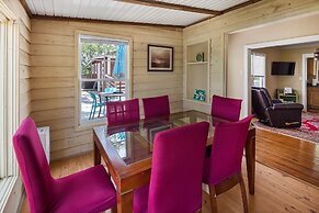 Riverside Inn and Cottages