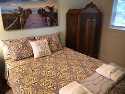 Riverside Inn and Cottages