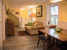 Riverside Inn and Cottages