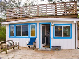 Riverside Inn and Cottages