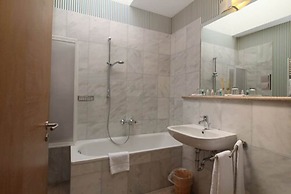 Lindemann Hotel