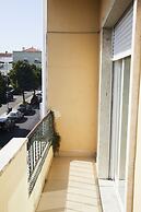 2 Bedroom Apartment Sol de Linda-a-Velha