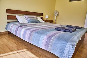 2 Bedroom Apartment Sol de Linda-a-Velha