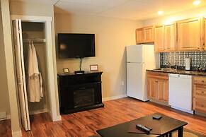 Strictly Moose Luxury Vacation Suites