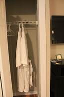 Strictly Moose Luxury Vacation Suites