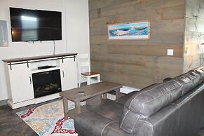 Strictly Moose Luxury Vacation Suites