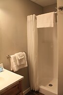 Strictly Moose Luxury Vacation Suites