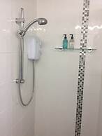 Basingstoke En Suite Room in Garden Annex