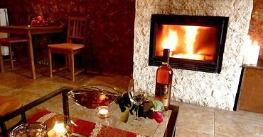 Paliokastro Guesthouse