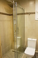 12 Keys Athens Apartments