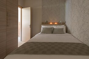 12 Keys Athens Apartments