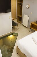 12 Keys Athens Apartments