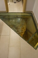 12 Keys Athens Apartments