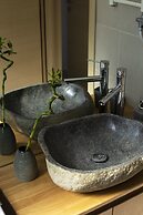 12 Keys Athens Apartments