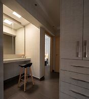 12 Keys Athens Apartments